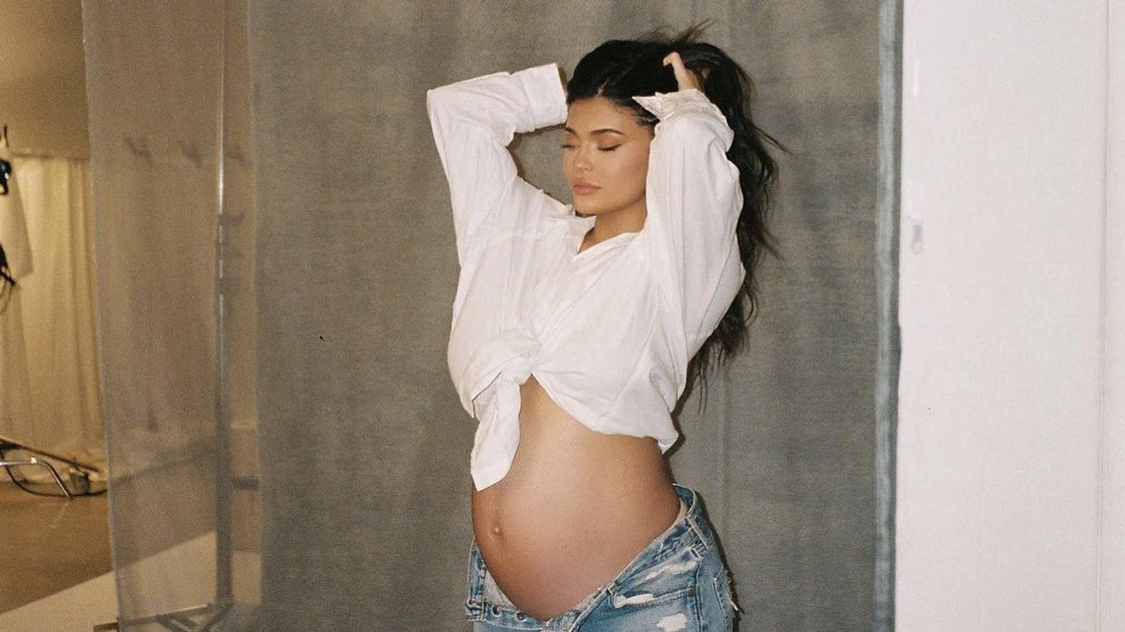 Kylie Jenner Shares Pics From Baby Shower