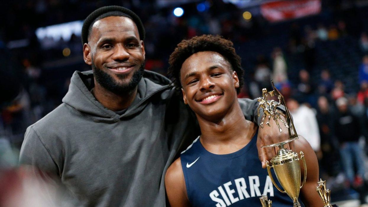 LeBron James Won't Retire from NBA until He Plays with Son