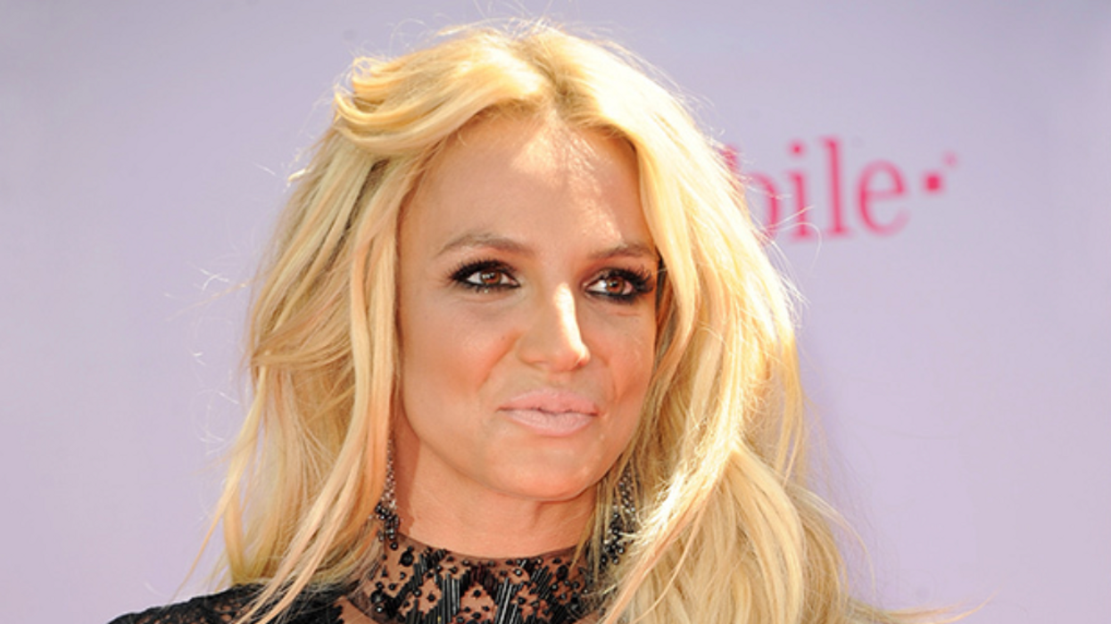 Britney Spears Gives Glimpse into Gorgeous Honeymoon