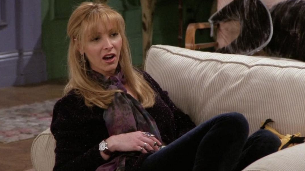 WATCH: Our Favorite Phoebe Moments From 'Friends'
