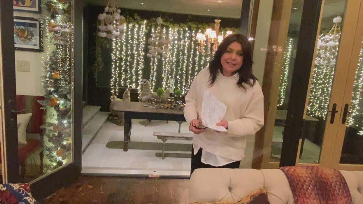 Rachael Ray Gets Emotional Sharing Her Christmas Decor After Her House Fire